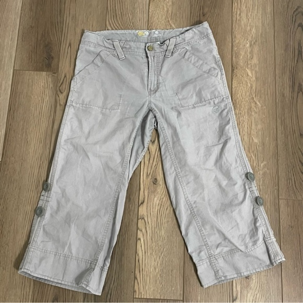 Mountain Hardwear Gray Capri‎ Pants